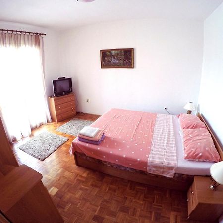 Blue City Apartment'S Repic 비오그라드나모루 외부 사진
