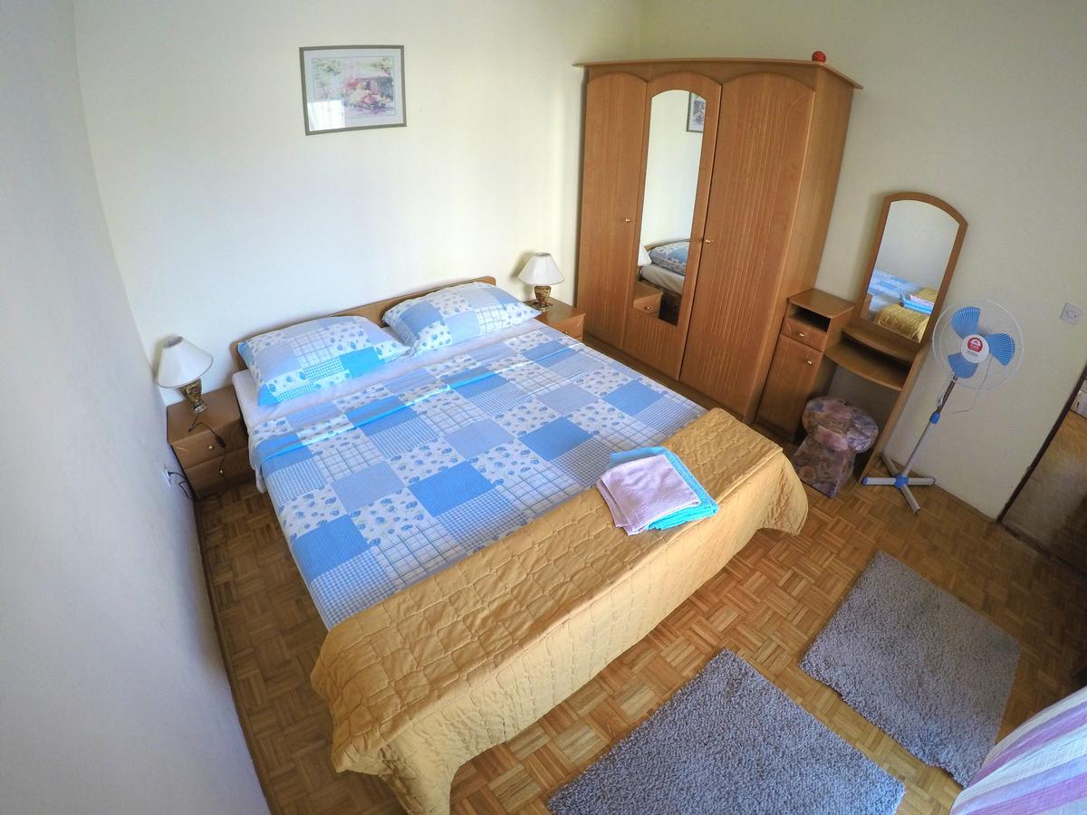 Blue City Apartment'S Repic 비오그라드나모루 외부 사진